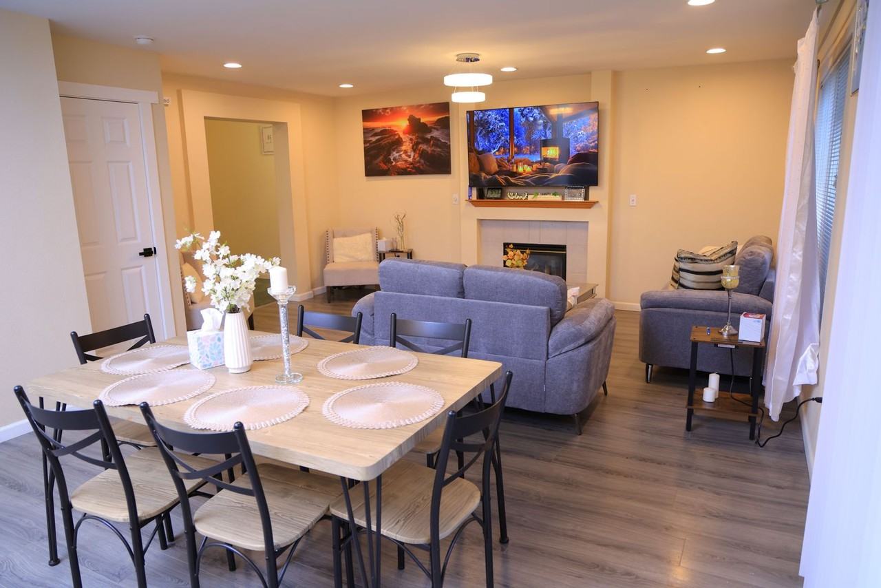 2717 S 268th Pl - Photo 4 of 14