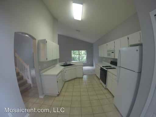 11919 Derbyshire Dr - Photo 3 of 26