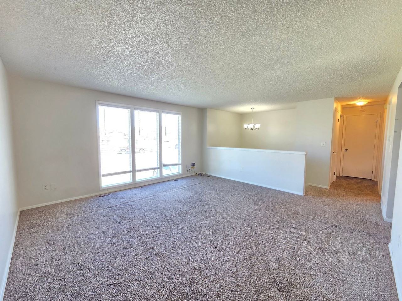 1707 N Glenn Ct - Photo 2 of 25