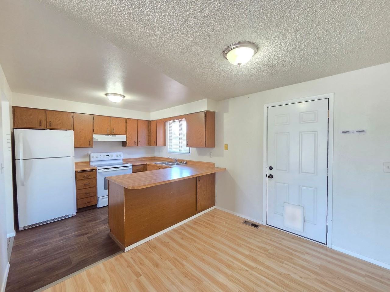 1707 N Glenn Ct - Photo 5 of 25