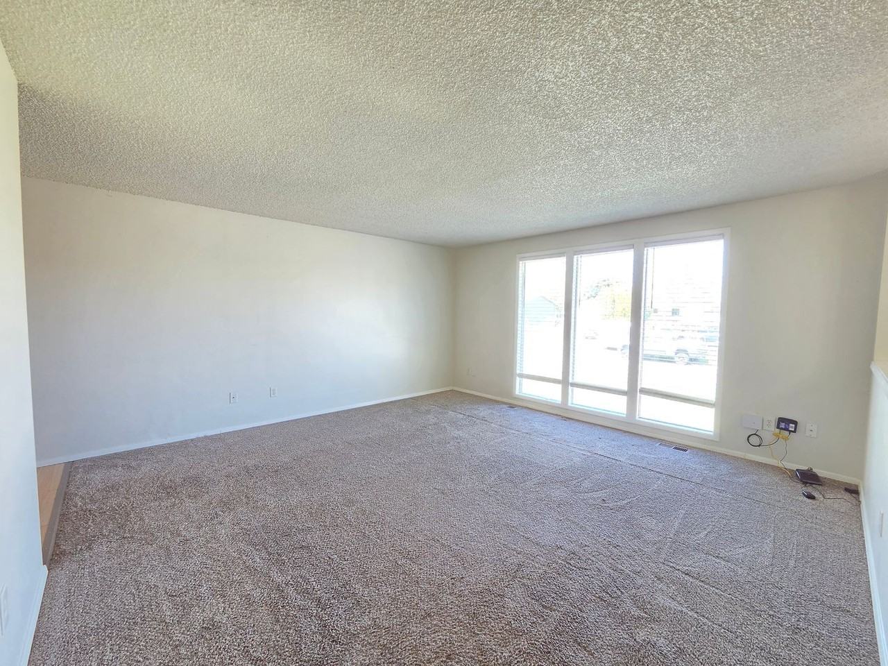 1707 N Glenn Ct - Photo 6 of 25