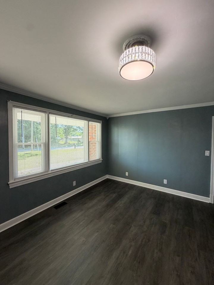 1900 Westover Dr - Photo 2 of 16