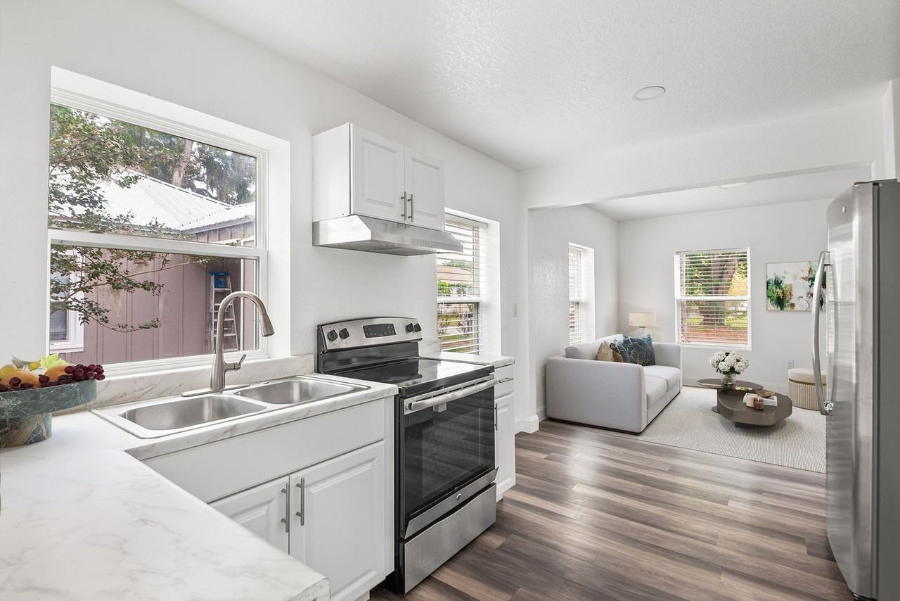 807 Nw 1st Ave - Photo 6 of 12