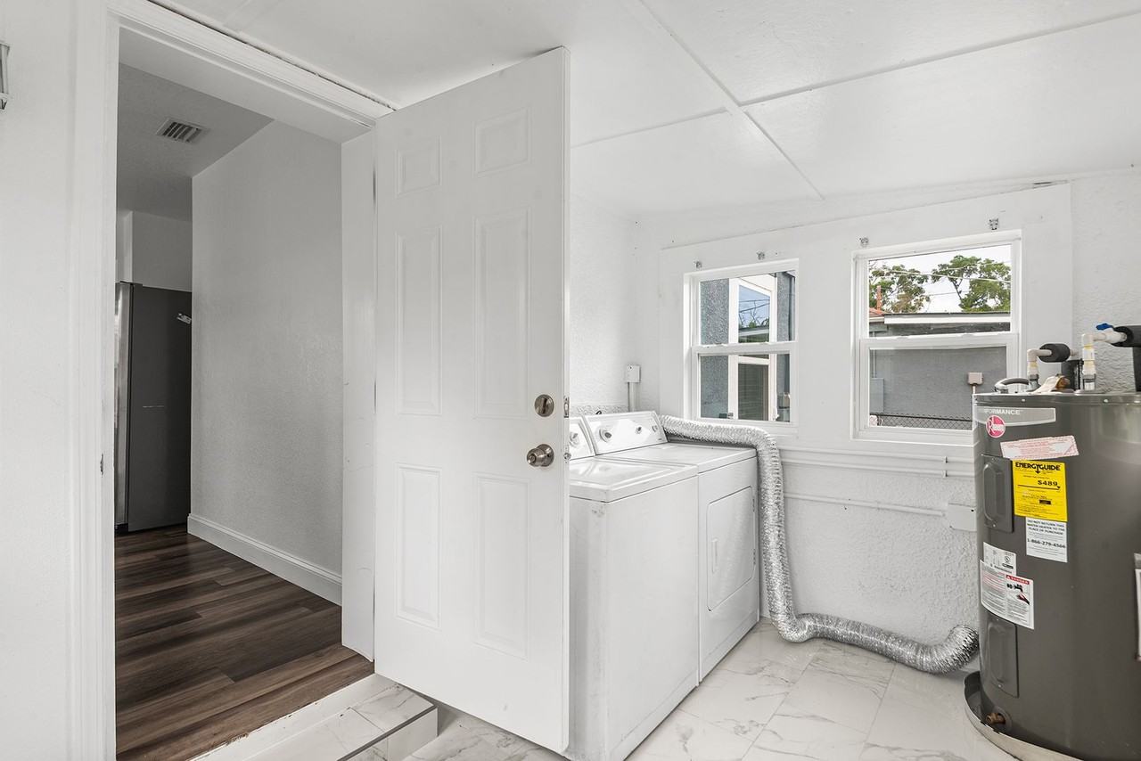 807 Nw 1st Ave - Photo 7 of 12