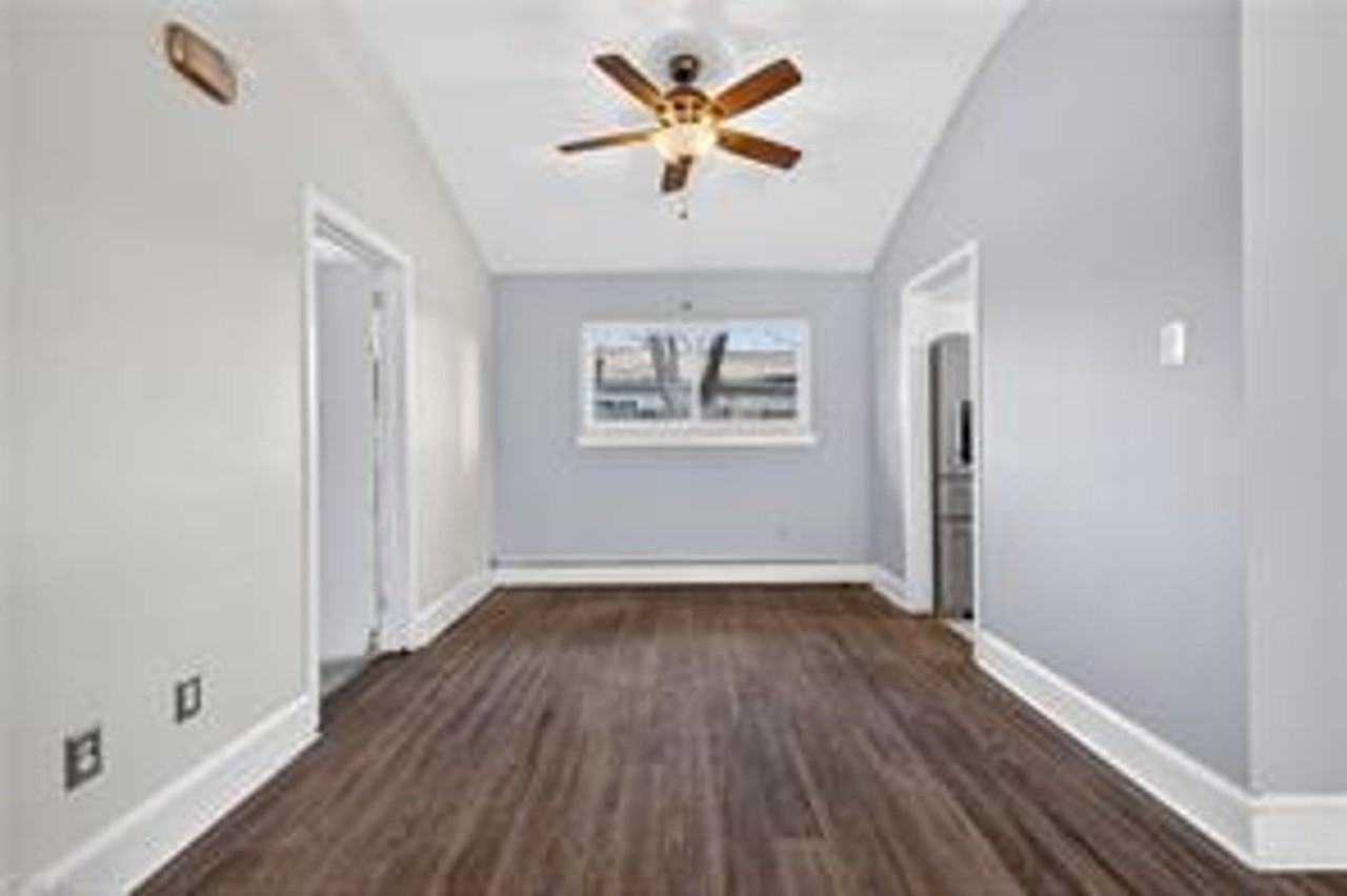 803 Townsend Ct - Photo 5 of 14