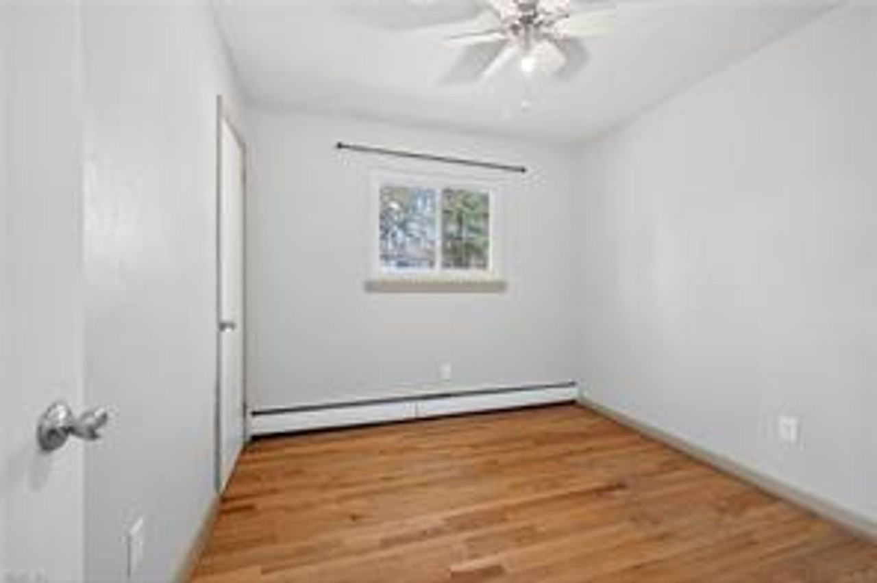 803 Townsend Ct - Photo 7 of 14