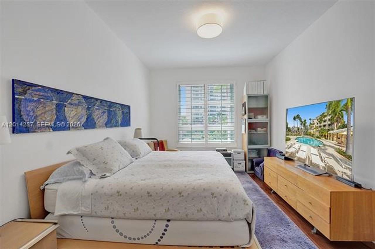 715 Crandon Blvd #406 - Photo 5 of 25