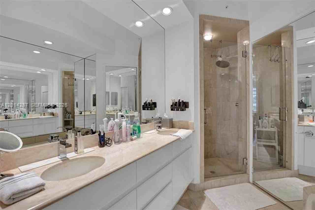 715 Crandon Blvd #406 - Photo 6 of 25