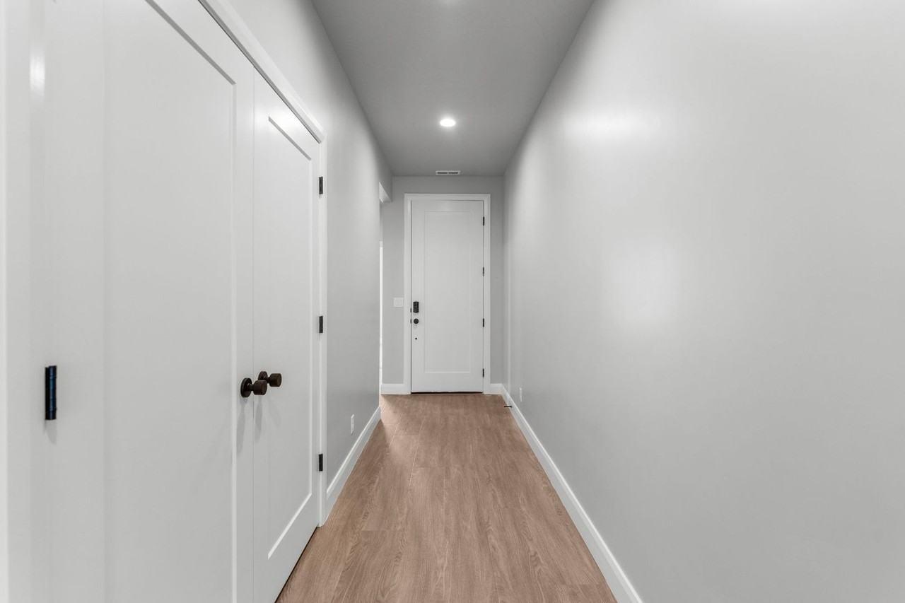 1089 E Coyote Crest Dr - Photo 3 of 28