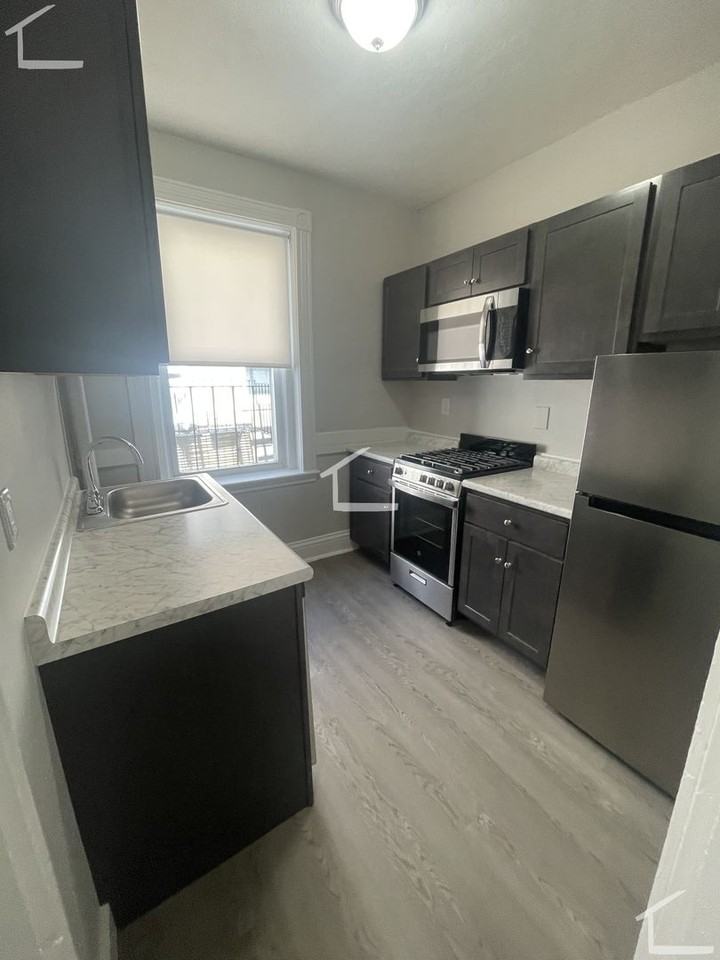 91 Gordon St - Photo 3 of 6