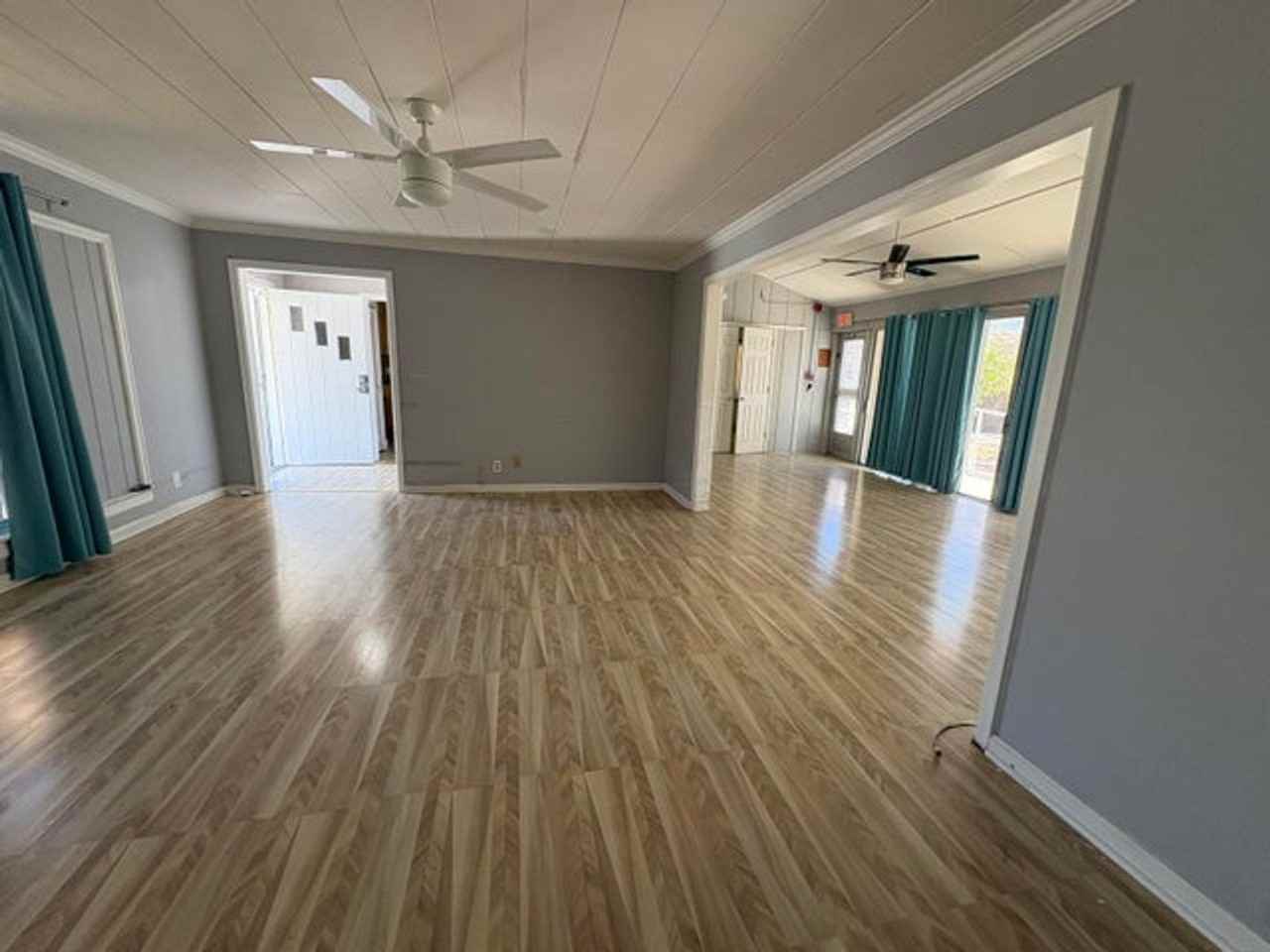 202 Palm Ct - Photo 5 of 10