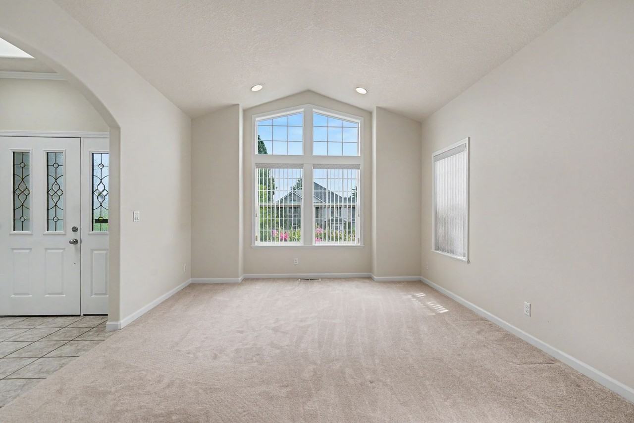 1441 Ranier Loop Nw - Photo 7 of 44