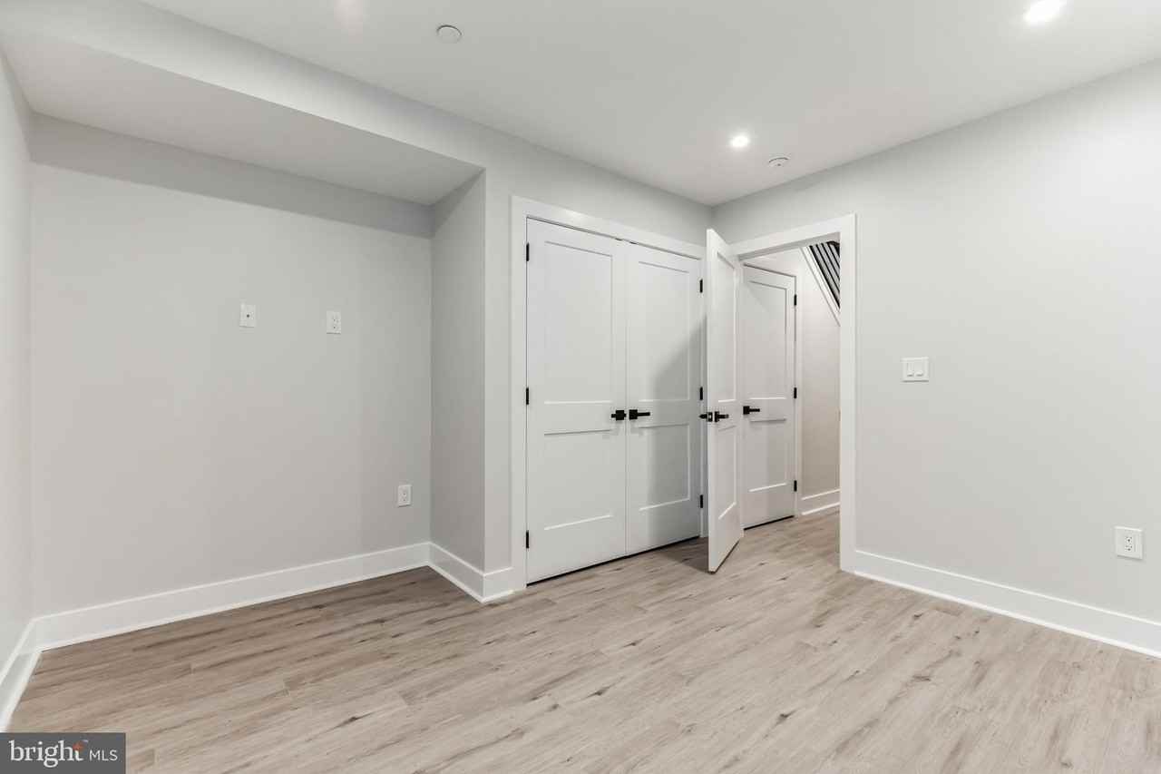 1305 N 25th St - Photo 6 of 18