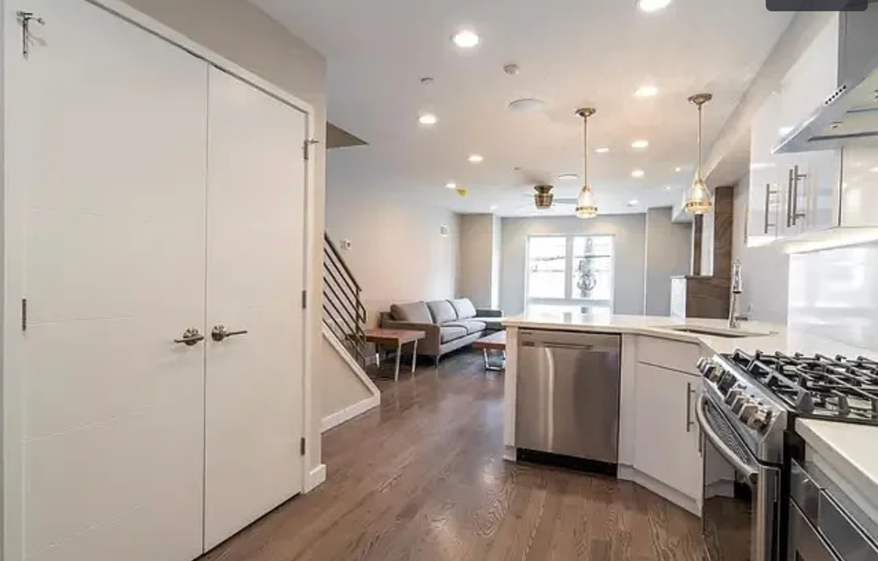 762 S 15th St - Photo 5 of 21
