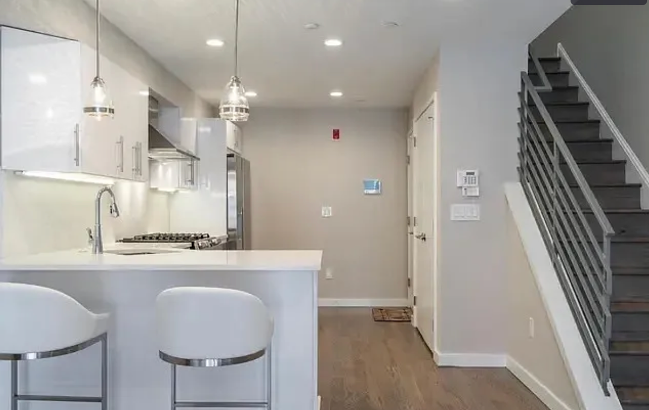 762 S 15th St - Photo 6 of 21