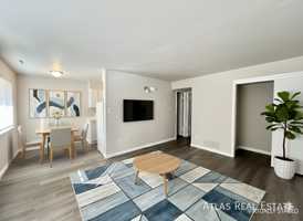 featured image of 4414 N Chestnut St #3