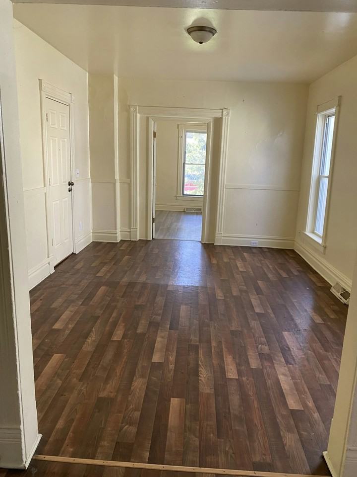 1012 Prospect Avenue Southeast, Unit 1 - Photo 4 of 6