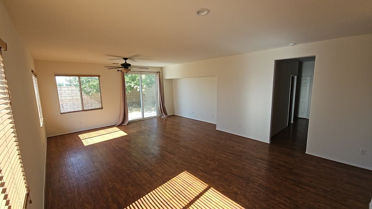 5837 W Avenue K2 #1 - Photo 3 of 20