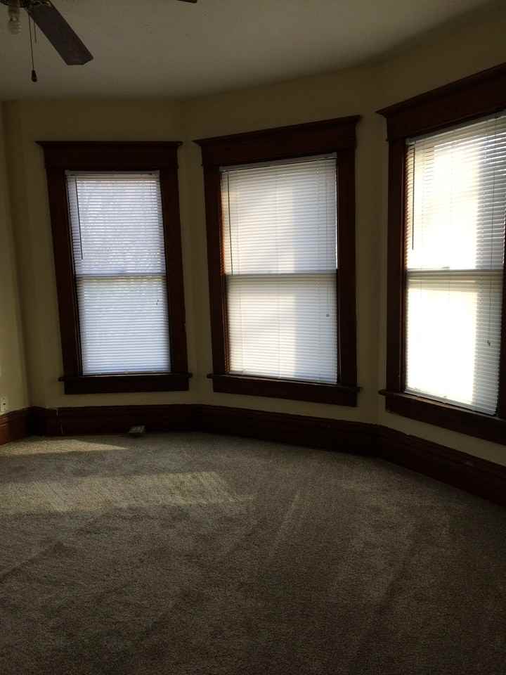 1406 1/2 W 3rd St #1-2 - Photo 3 of 4