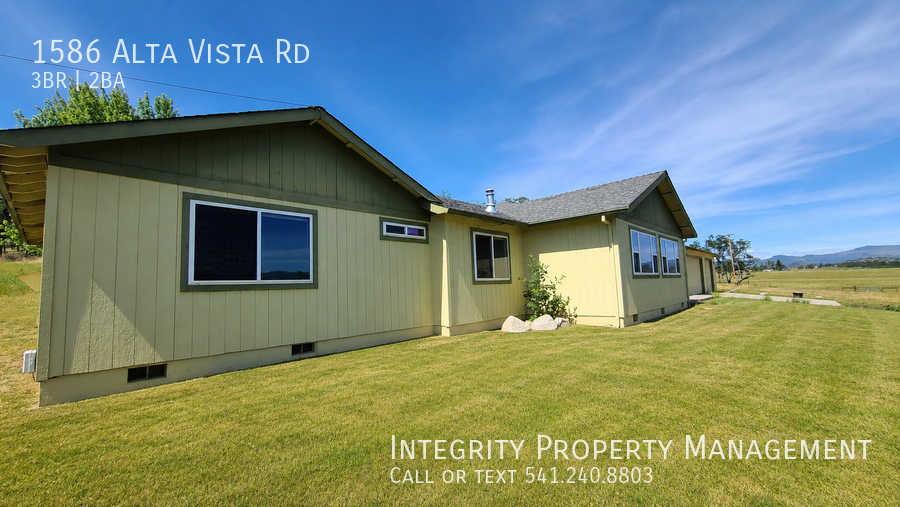 1586 Alta Vista Rd - Photo 3 of 21