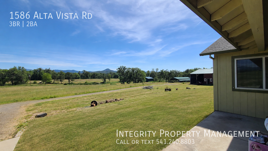 1586 Alta Vista Rd - Photo 4 of 21