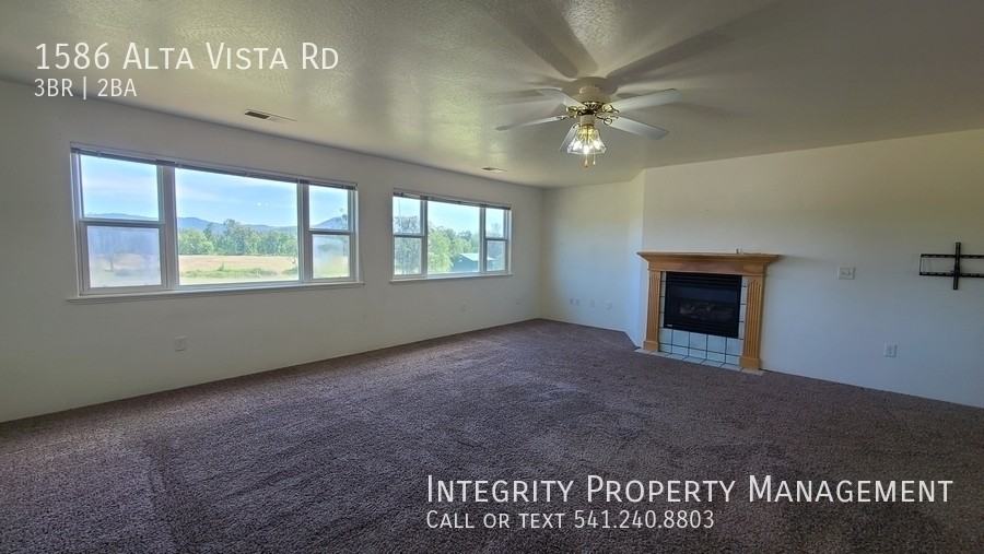 1586 Alta Vista Rd - Photo 6 of 21