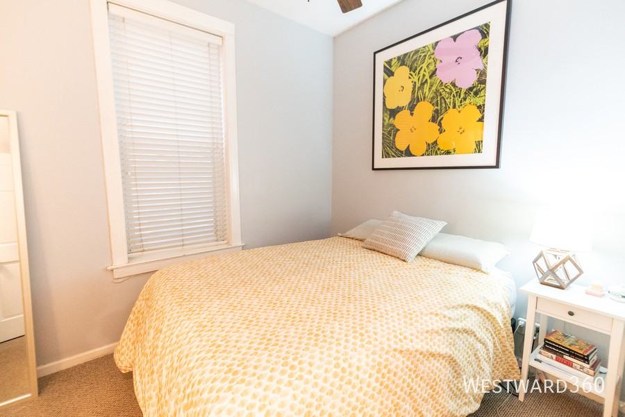 2620 N Sawyer Ave #1 - Photo 6 of 12