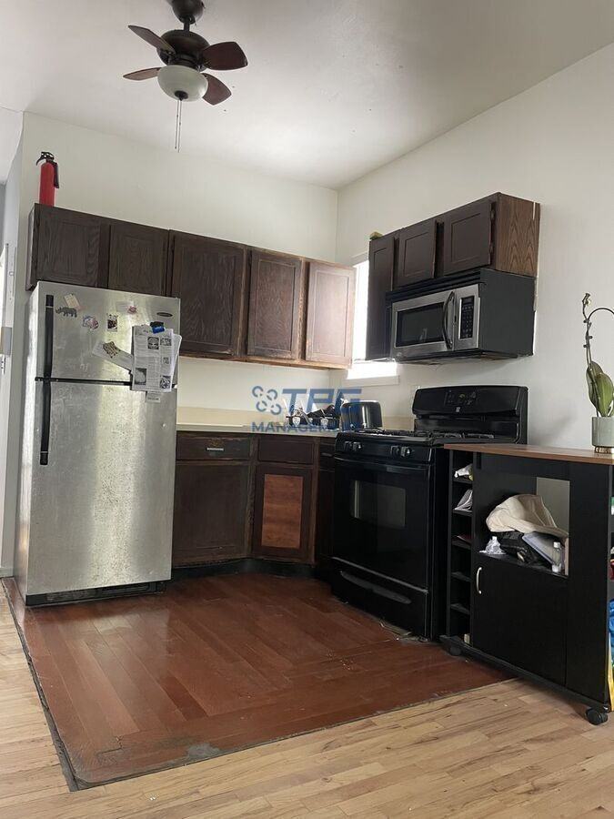 111 Mallory Ave #7 - Photo 2 of 11