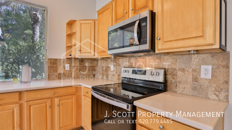 836 W Aloe Pl - Photo 7 of 38
