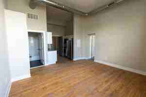 featured image of 4627 E Thompson St