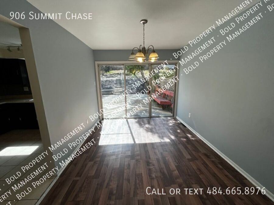 906 Summit Chase Dr - Photo 6 of 13
