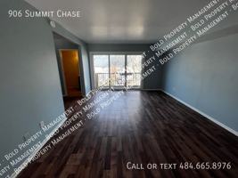 featured image of 906 Summit Chase Dr