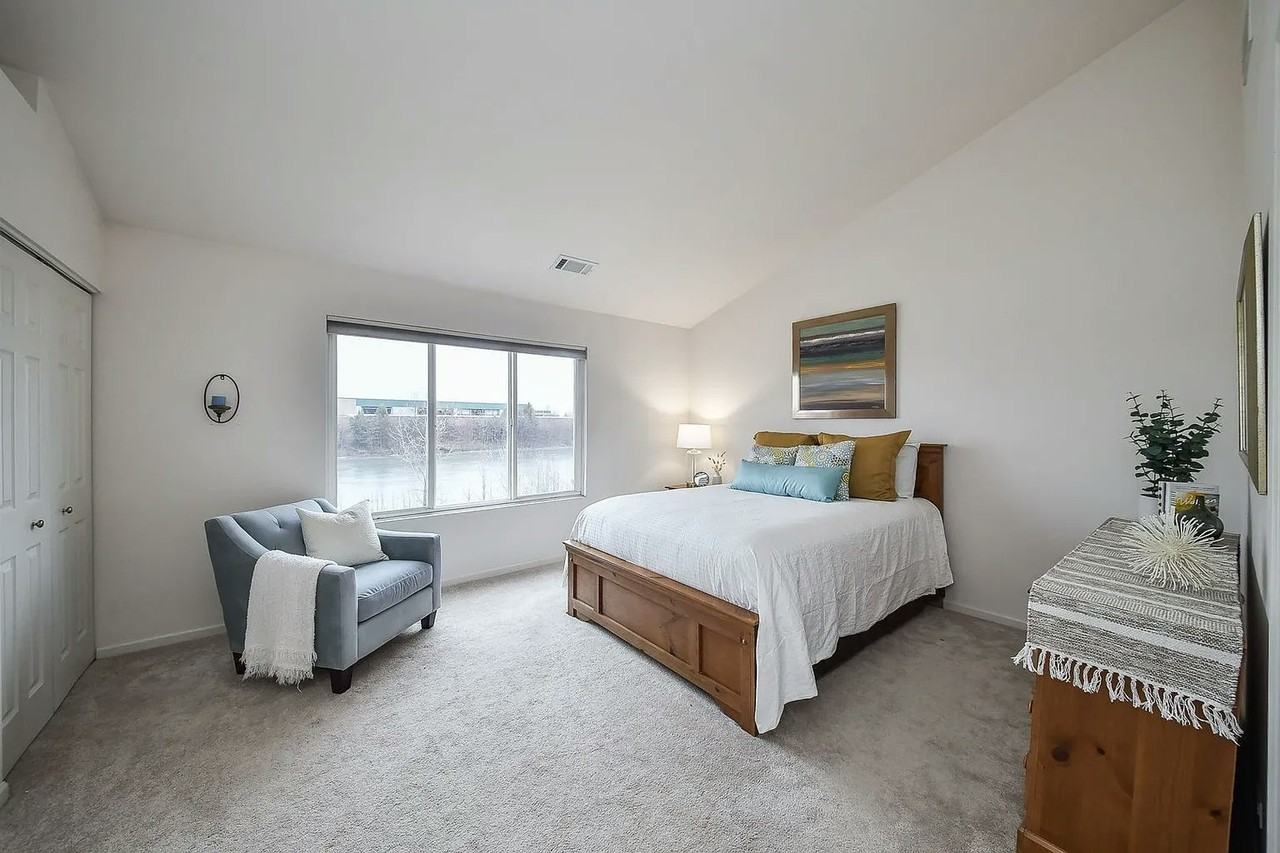 2549 Arcadia Cir - Photo 3 of 10