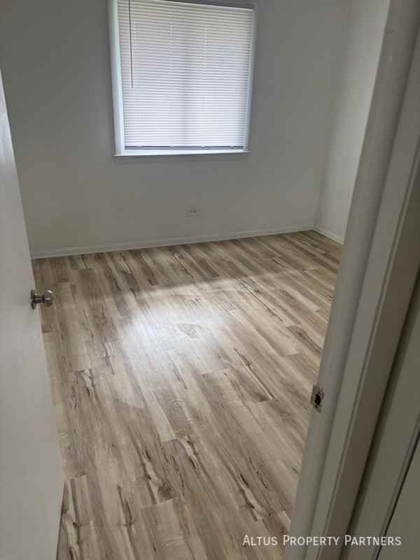 4316 Lindenwood Dr - Photo 6 of 6