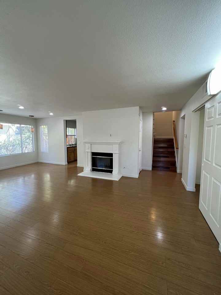 388 Meadowhaven Way - Photo 4 of 37