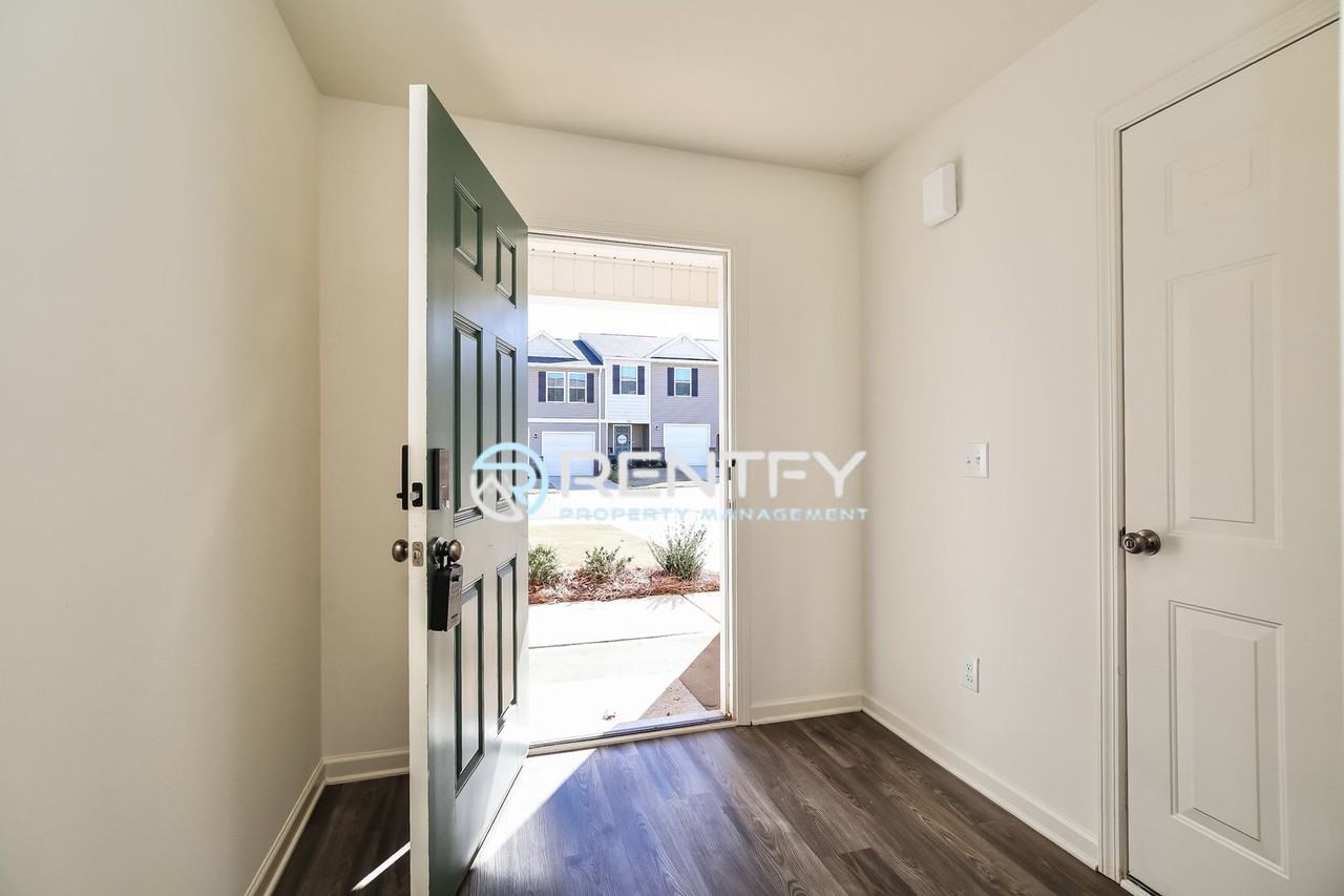 109 Span Ln - Photo 3 of 15