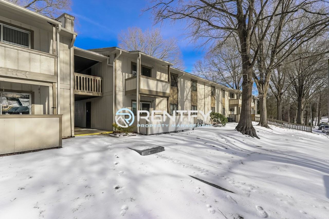 2205 Sunderland Rd #115D - Photo 2 of 12