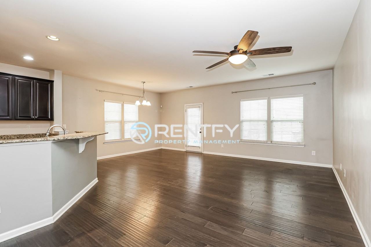 3303 Major Samuals Way - Photo 4 of 15