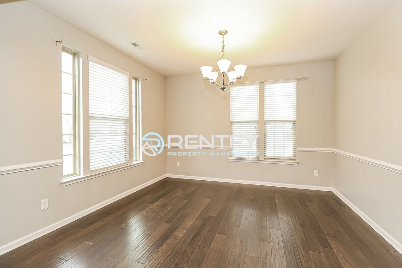 3303 Major Samuals Way - Photo 5 of 15