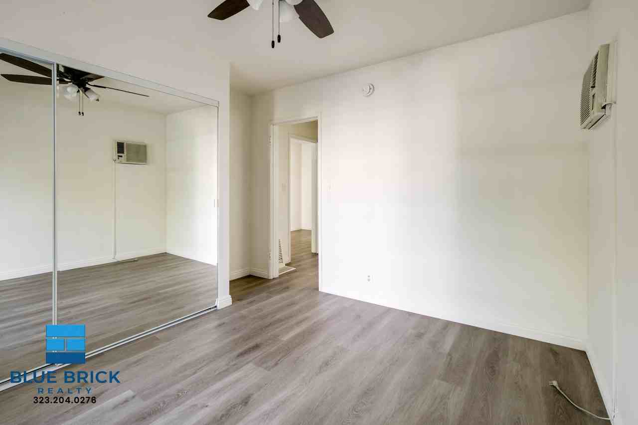 145 S Roxbury Dr #1 - Photo 5 of 14