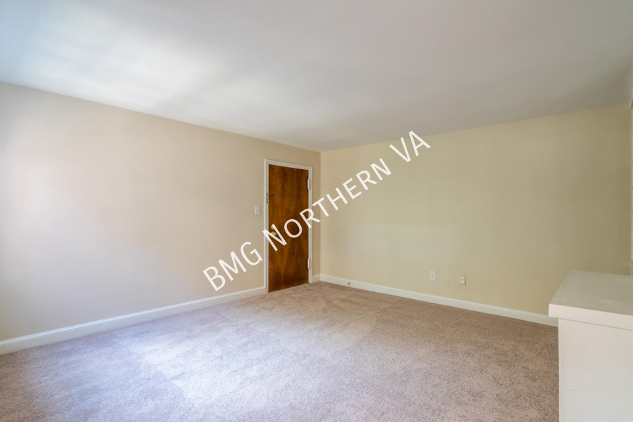 2101 N Scott St #95 - Photo 5 of 19