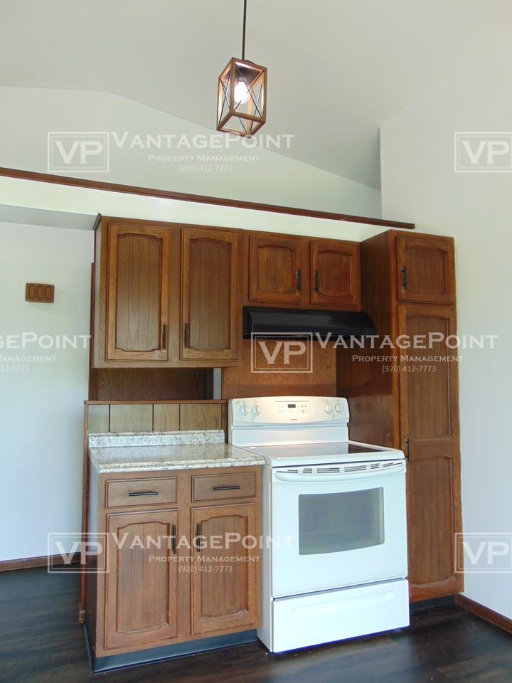 814 Broadway St #814 - Photo 5 of 17