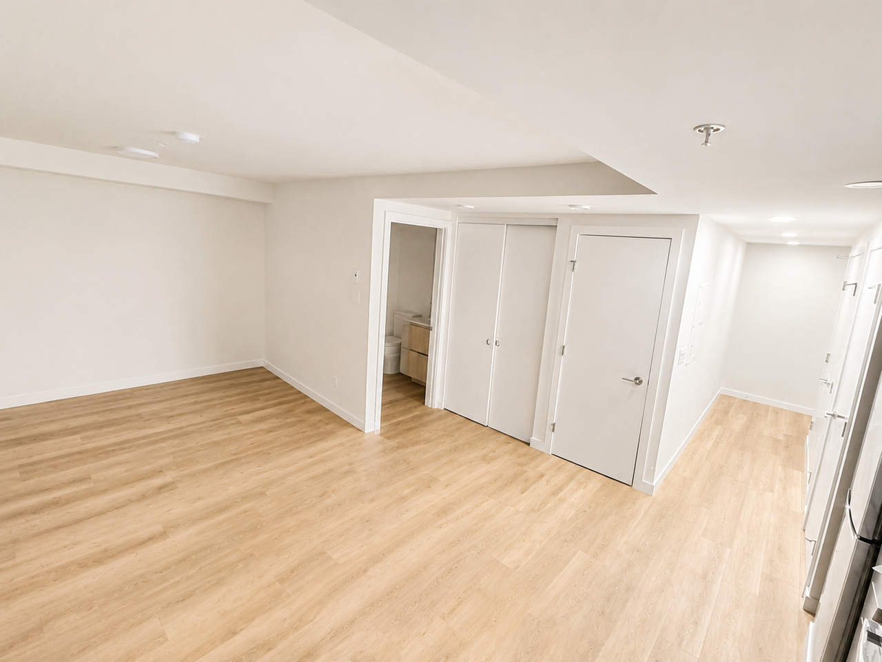 315 Alderson Avenue - Photo 8