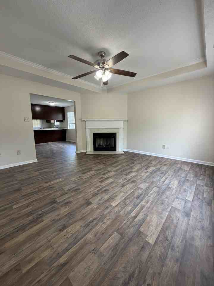 113 Georgetown Blvd #1 - Photo 2 of 18