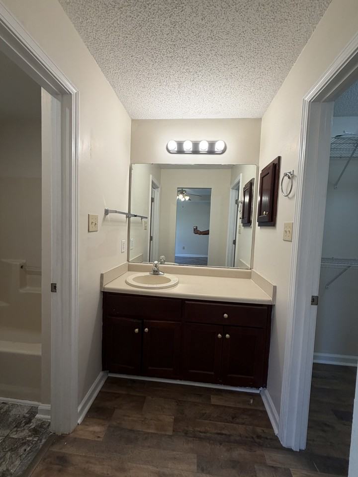 113 Georgetown Blvd #1 - Photo 7 of 18