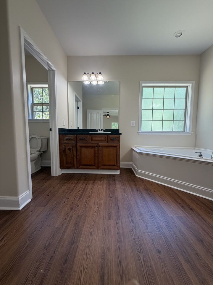 371 Amanda Dr #1 - Photo 6 of 23