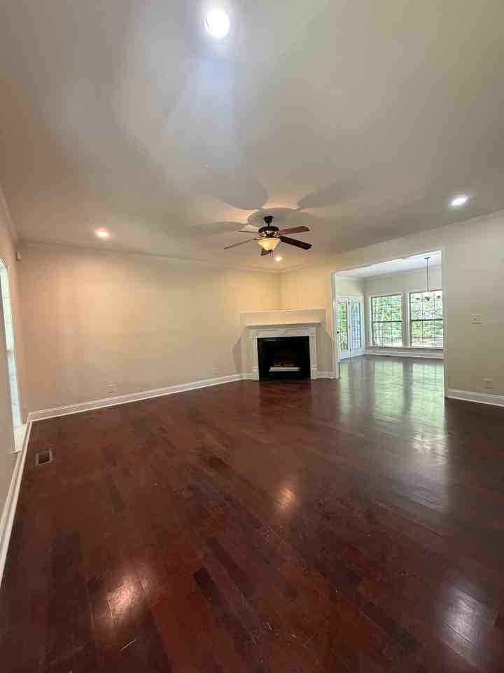 371 Amanda Dr #1 - Photo 7 of 23
