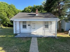 featured image of 121 Hamlin Ave #1