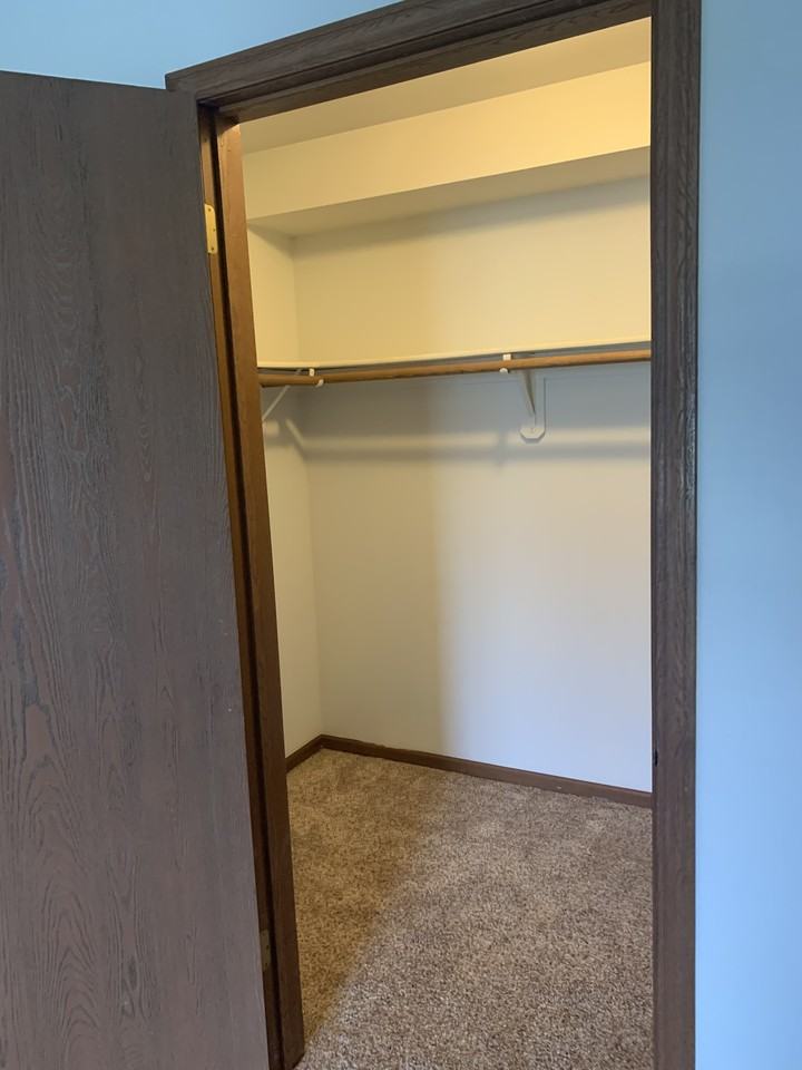 5945 Joanne Dr #5945-101 - Photo 6 of 8