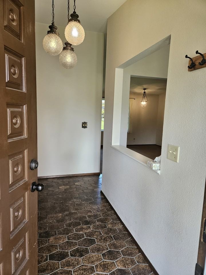 14319 Se 163rd St #1 - Photo 2 of 23